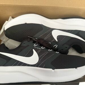 Nike Black and White Sneakers